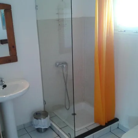 Beautiful Small Bungalow With The Most Amazing Views And Garden 펜션 파마라