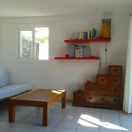펜션 Beautiful Small Bungalow With The Most Amazing Views And Garden 파마라