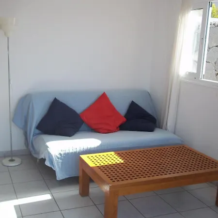 펜션 Beautiful Small Bungalow With The Most Amazing Views And Garden 파마라