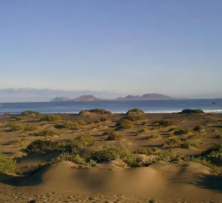 Beautiful Small Bungalow With The Most Amazing Views And Garden *